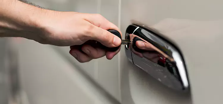Why Choose Our Auto Locksmith Team in Carignan, QC?