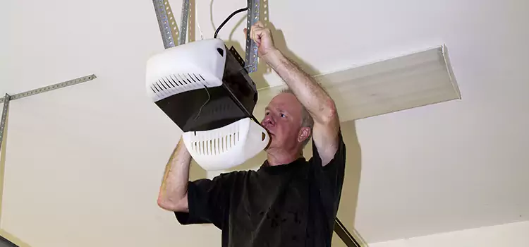 Garage Door Opener Service Carignan